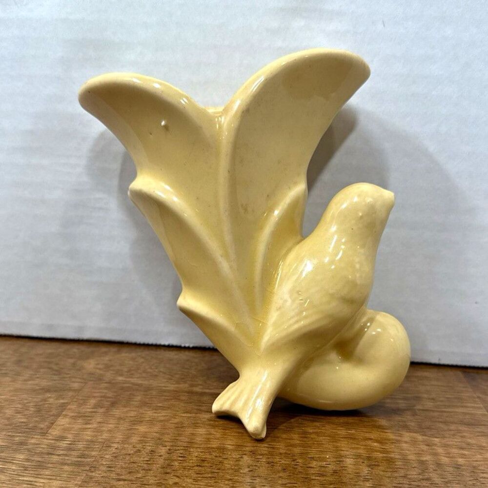 Shawnee Yellow Cornucopia Ceramic Wall Pocket
